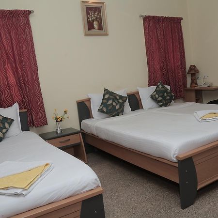 Bed and Breakfast Orchid Serenity à Chennai Extérieur photo