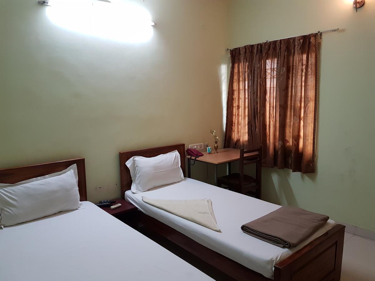 Bed and Breakfast Orchid Serenity à Chennai Extérieur photo